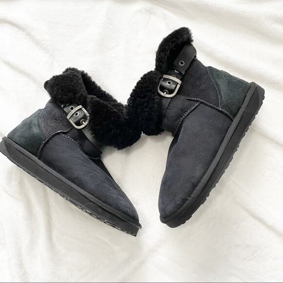 EMU Angel lo black sheepskin ankle cuff booties suede fur size 9 - Picture 1 of 9